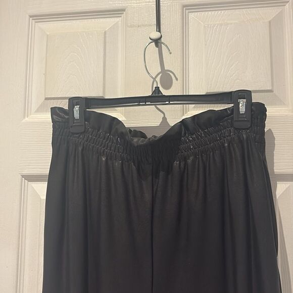 Gianni Bini Annabeth luxe coated paper bag waist joggers SZ Medium - Picture 6 of 14